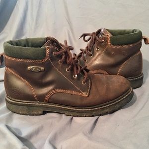 Men’s Sketchers Leather boots size 9.5